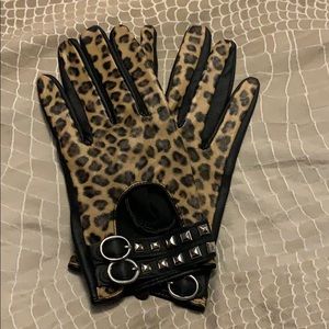 Leopard Print leather blend gloves - Avon Mark